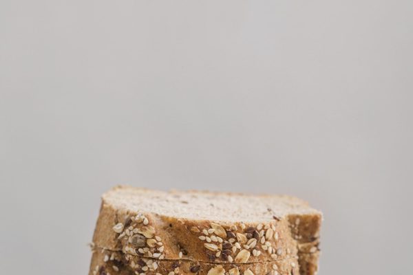 bread-slices-with-white-background